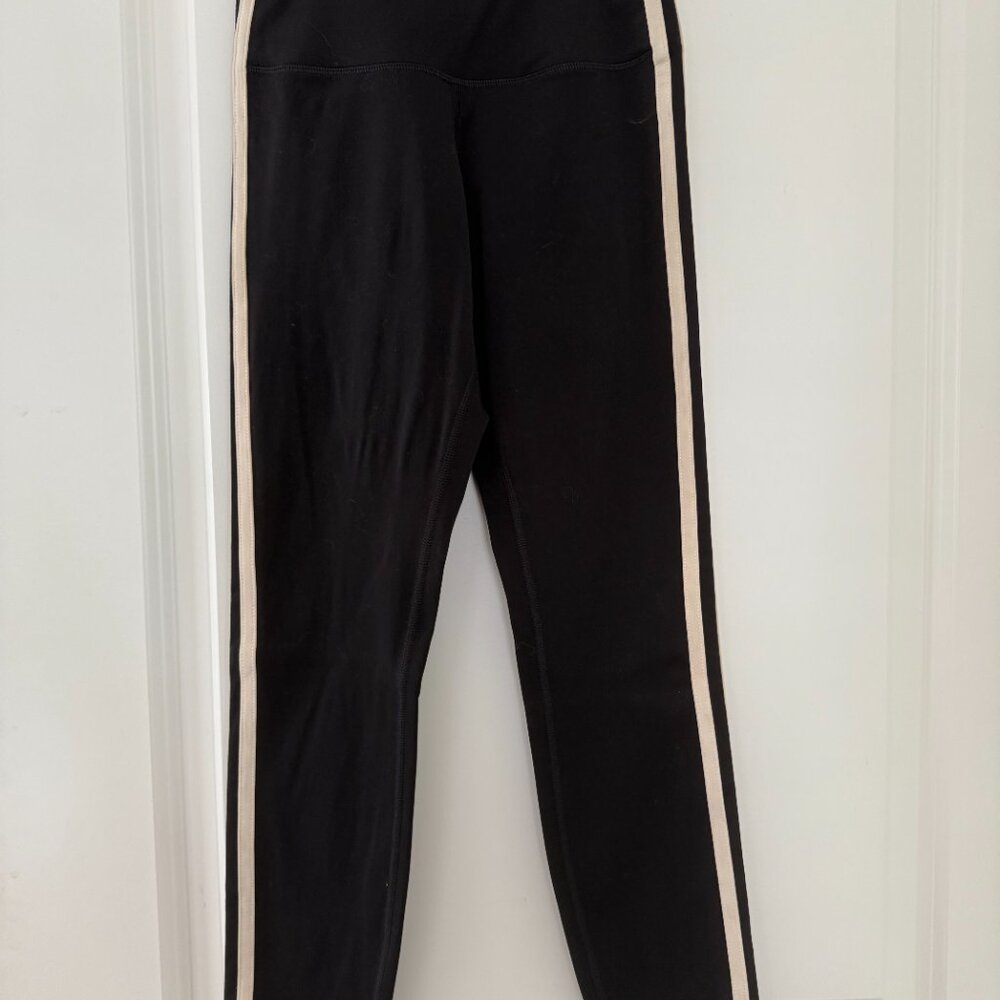 Tavi Leggings View 2